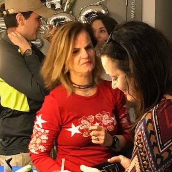 Meet your Posher, Lynn - Picture 1 of 1